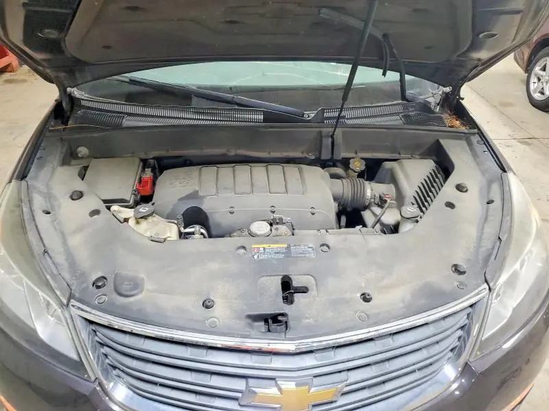 2013 CHEVROLET TRAVERSE LS  