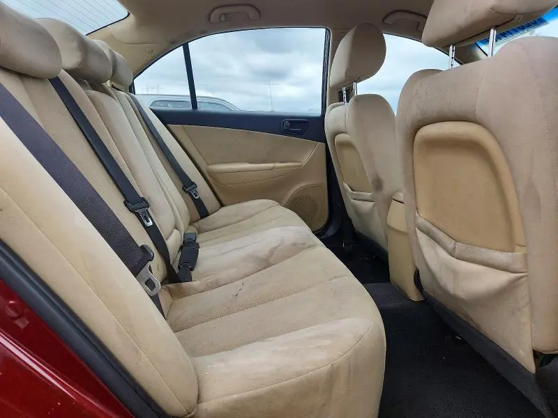 2010 HYUNDAI SONATA GLS  