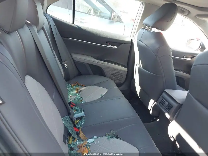 2019 TOYOTA CAMRY XLE V6