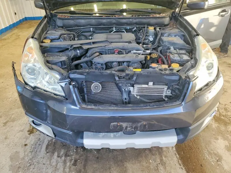 2010 SUBARU OUTBACK 2.5I LIMITED  