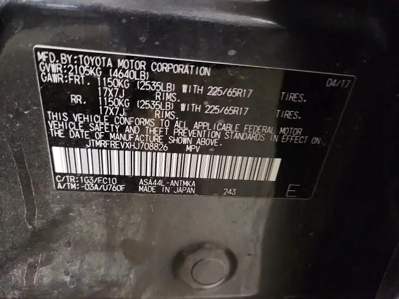 2017 TOYOTA RAV4 XLE  