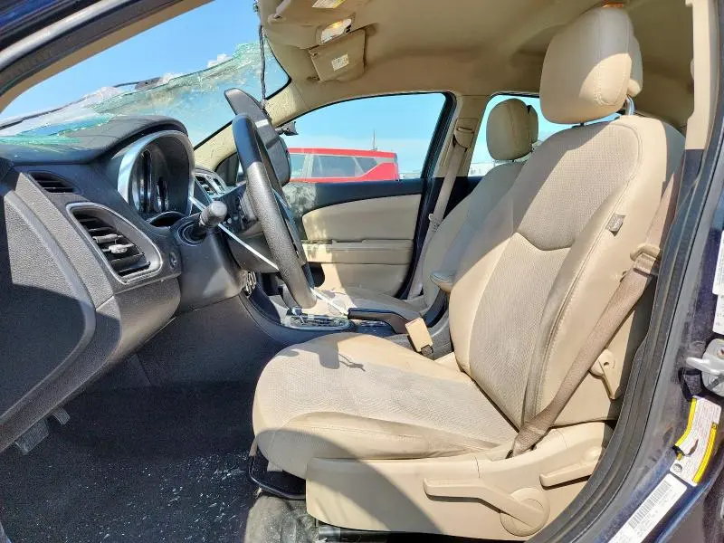 2012 CHRYSLER 200 LX  