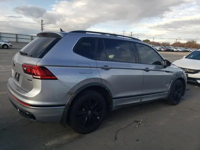 2022 VOLKSWAGEN TIGUAN SE R-LINE BLACK  