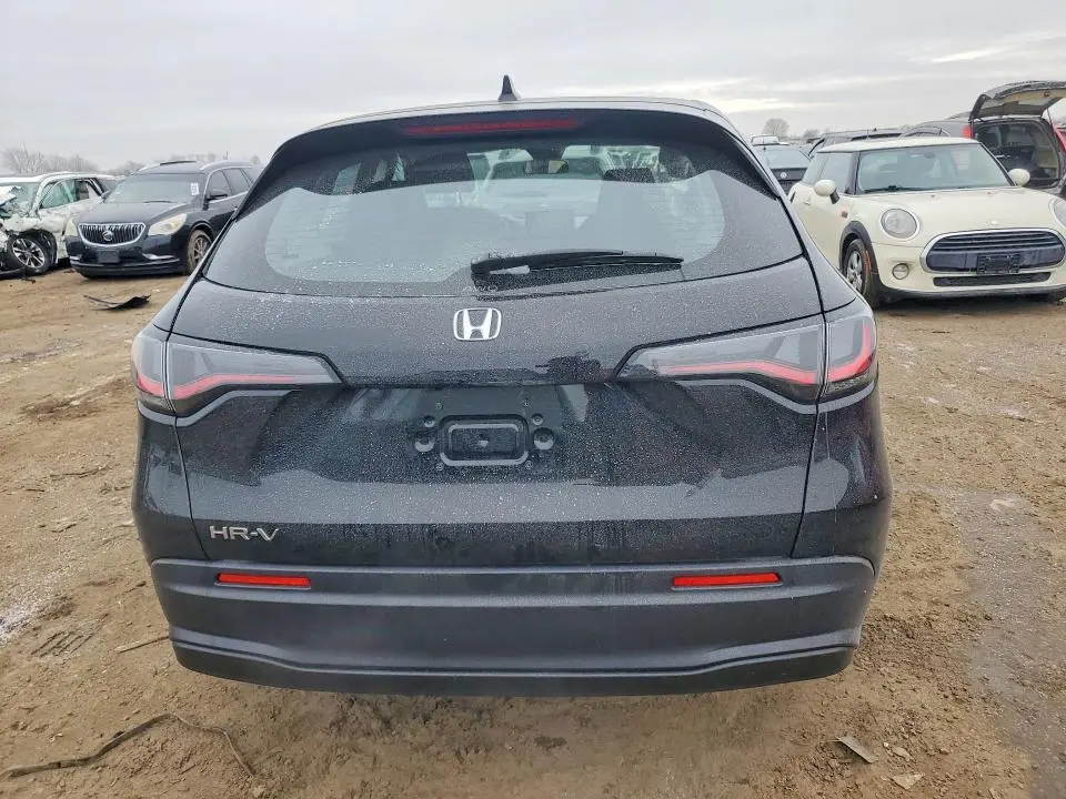 2023 HONDA HR-V LX  