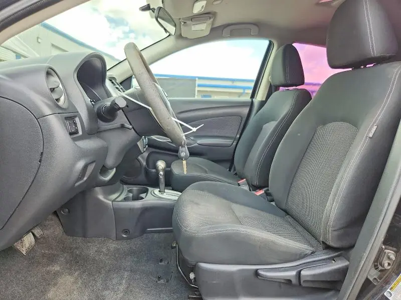 2015 NISSAN VERSA 1.6 SV  