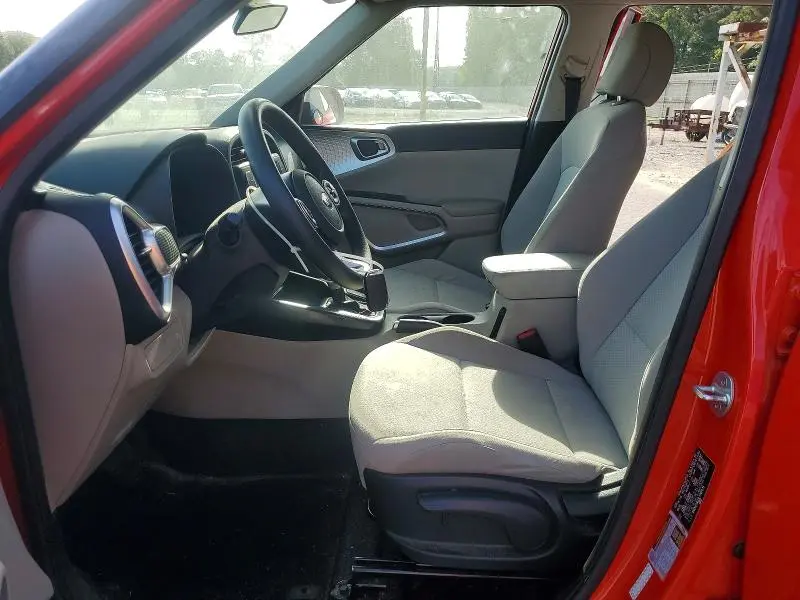 2020 KIA SOUL LX  