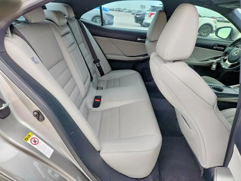 2016 LEXUS IS   