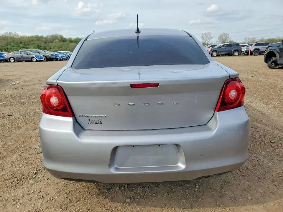2014 DODGE AVENGER SE  