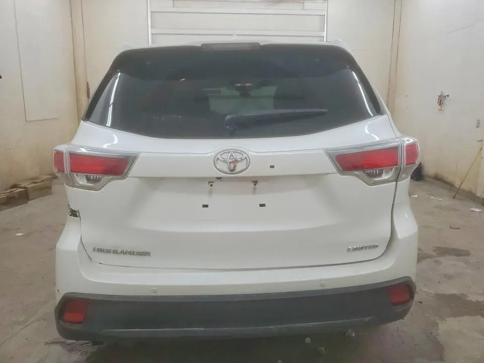 2016 TOYOTA HIGHLANDER LIMITED  