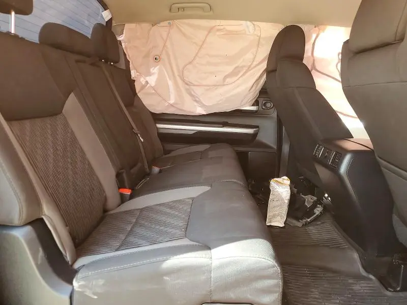2017 TOYOTA TUNDRA SR5  