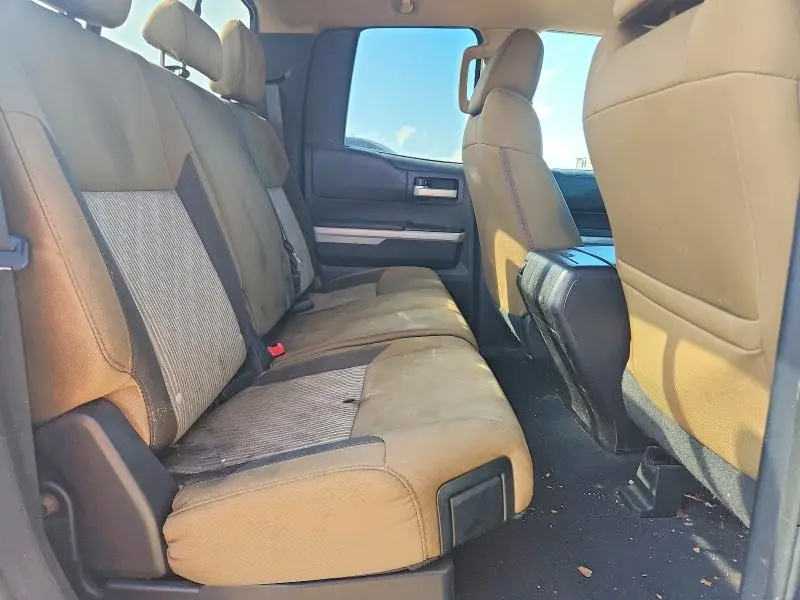 2015 TOYOTA TUNDRA SR5  