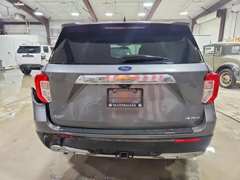2021 FORD EXPLORER XLT  