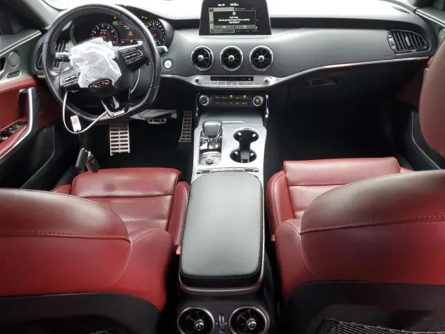 2019 KIA STINGER GT2  