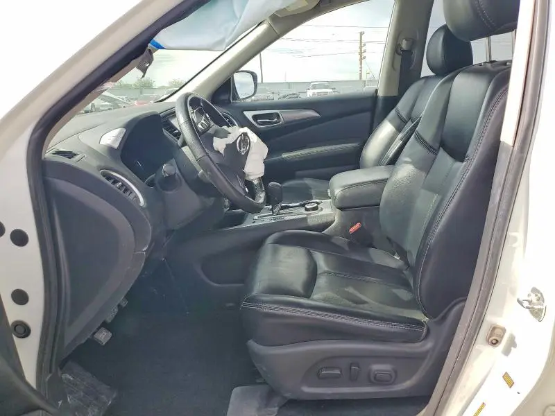 2019 NISSAN PATHFINDER SL  