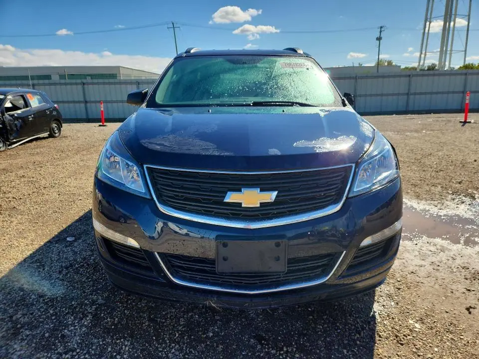 2017 CHEVROLET TRAVERSE LS  