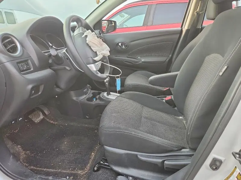 2019 NISSAN VERSA SV  