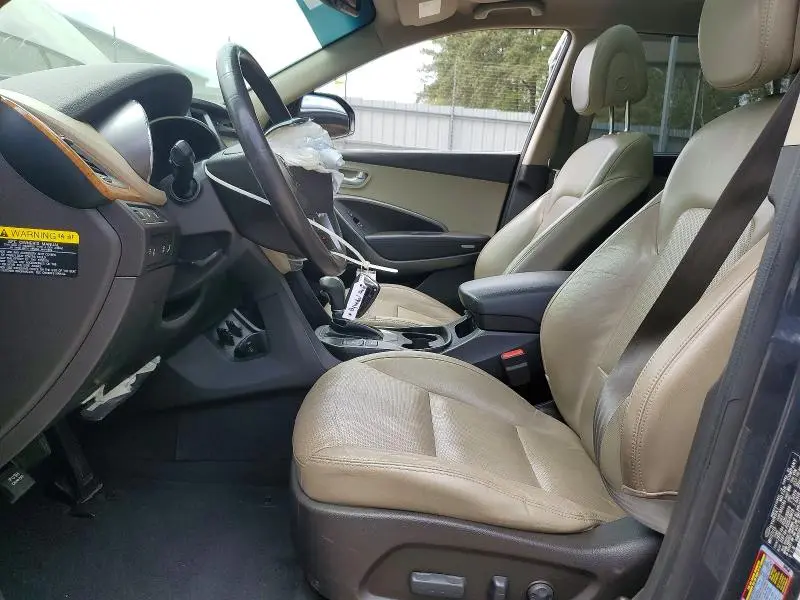 2016 HYUNDAI SANTA FE SE  
