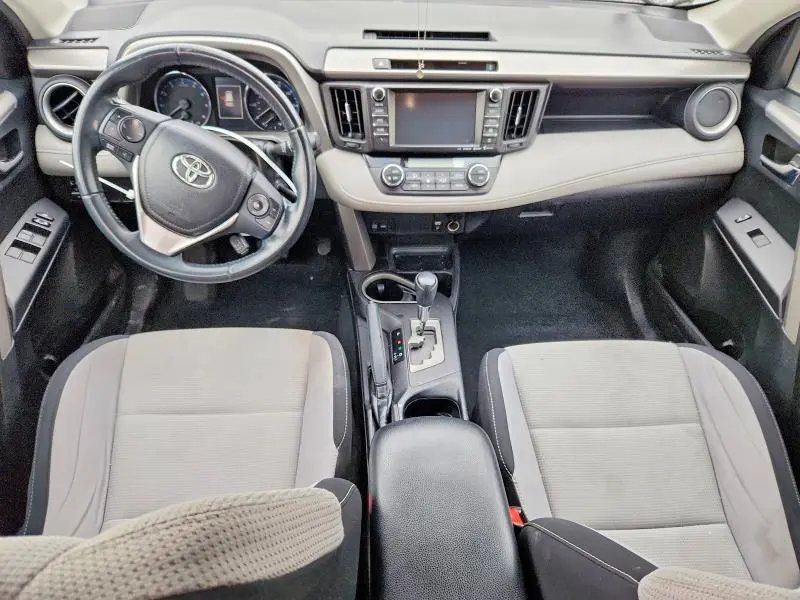 2016 TOYOTA RAV4 XLE  