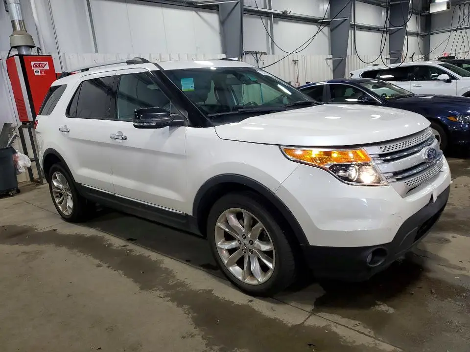 2015 FORD EXPLORER XLT  
