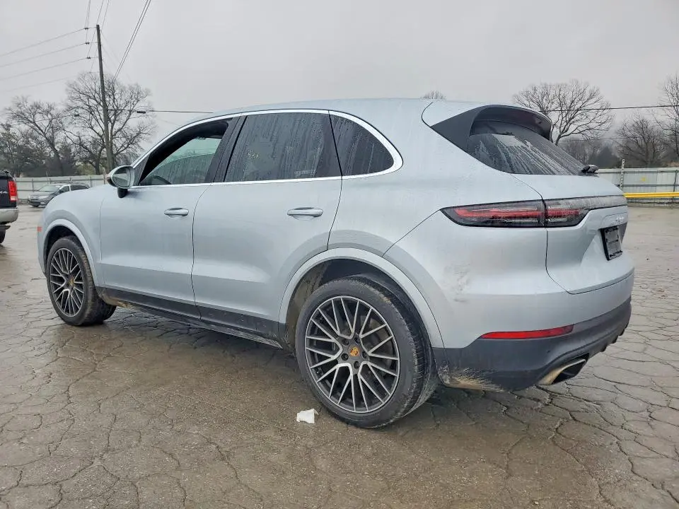 2019 PORSCHE CAYENNE   