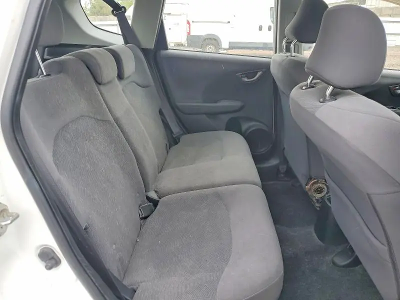 2010 HONDA FIT   