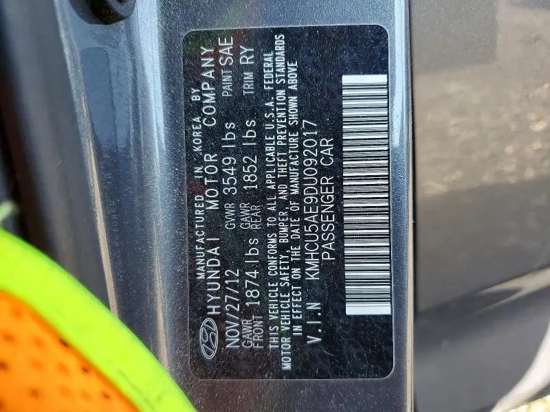 2013 HYUNDAI ACCENT SE  