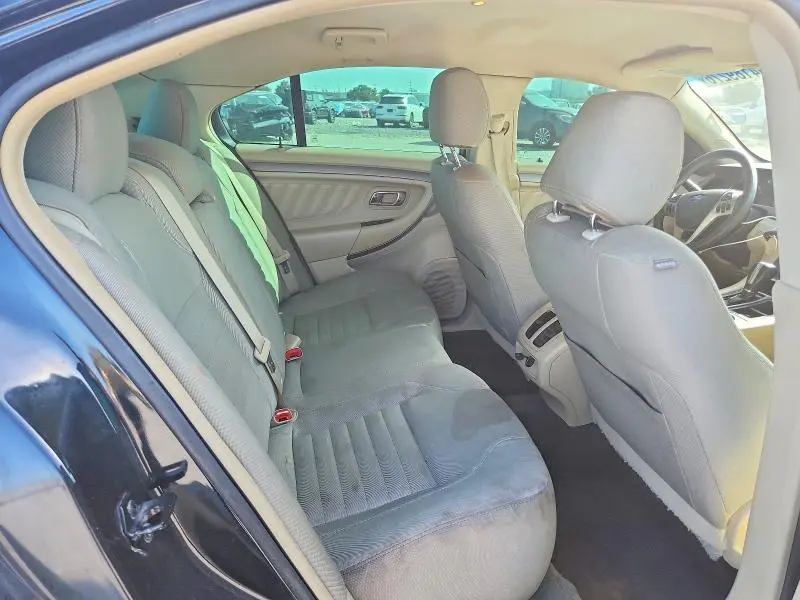 2014 FORD TAURUS SE  