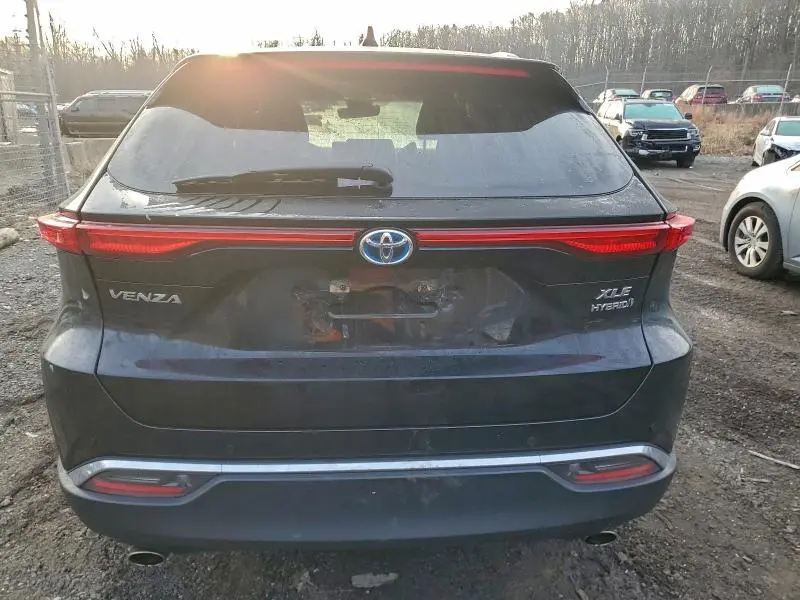 2021 TOYOTA VENZA LE  