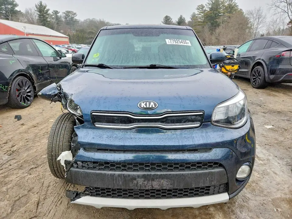 2019 KIA SOUL +  