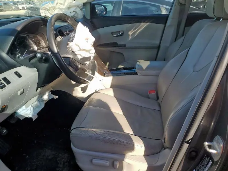 2014 TOYOTA VENZA LE  