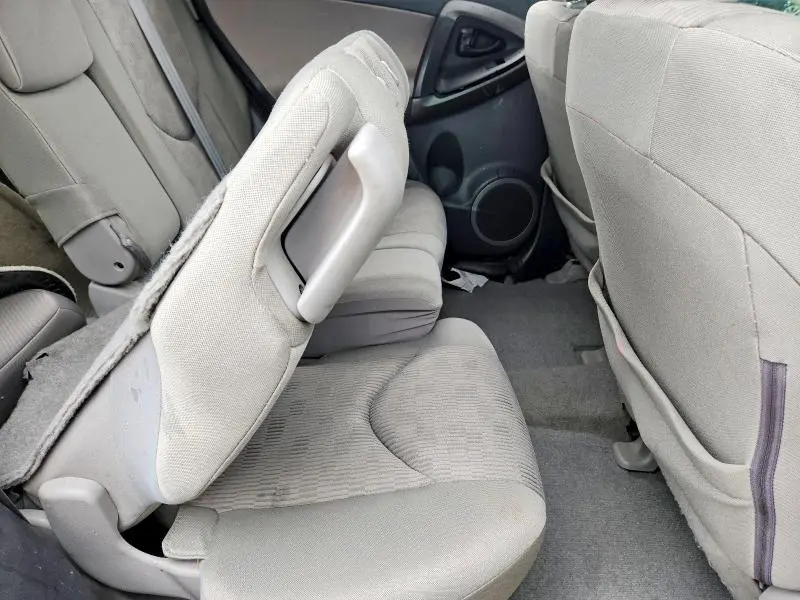 2011 TOYOTA RAV4 BASE  