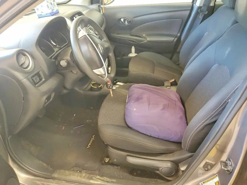 2015 NISSAN VERSA 1.6 SV  