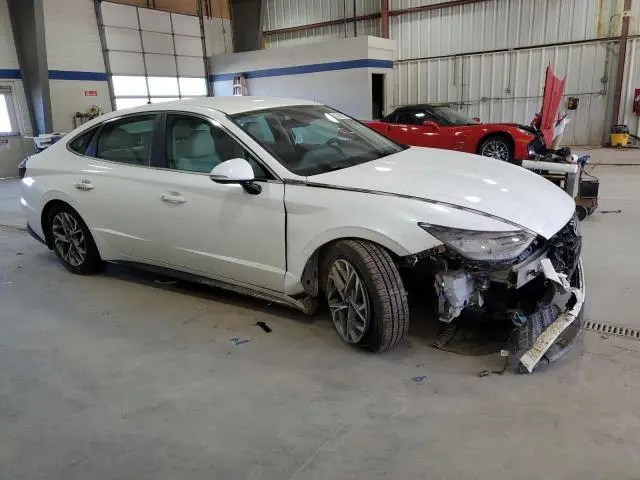 2022 HYUNDAI SONATA SEL  