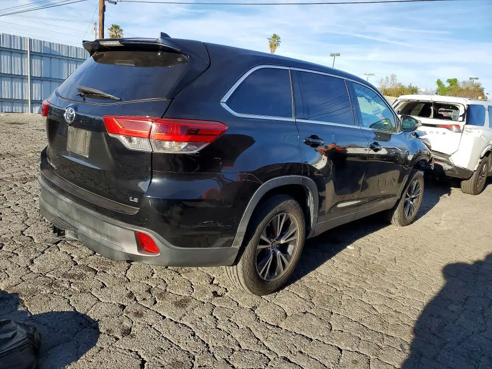 2019 TOYOTA HIGHLANDER LE PLUS  