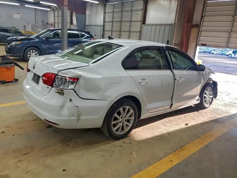 2014 VOLKSWAGEN JETTA SE  