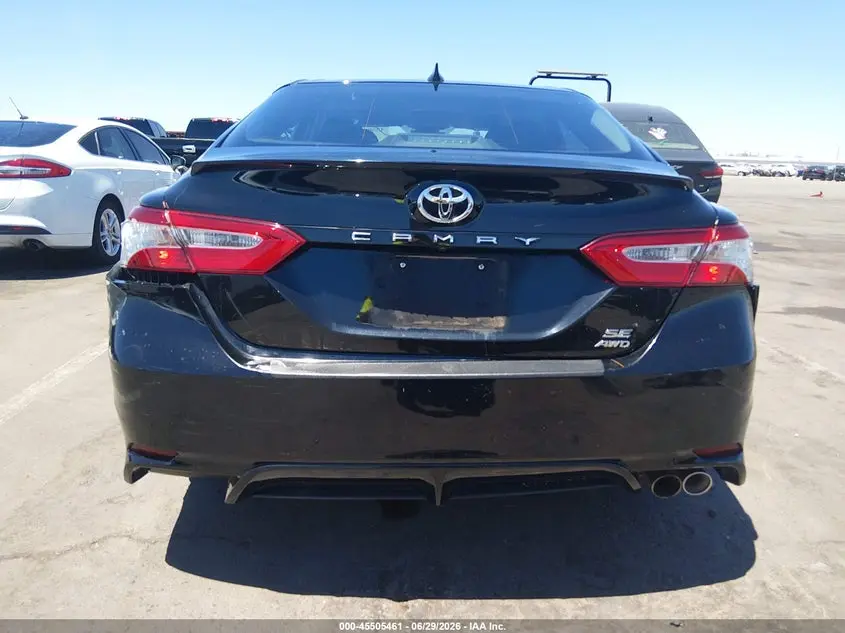 2020 TOYOTA CAMRY SE AWD