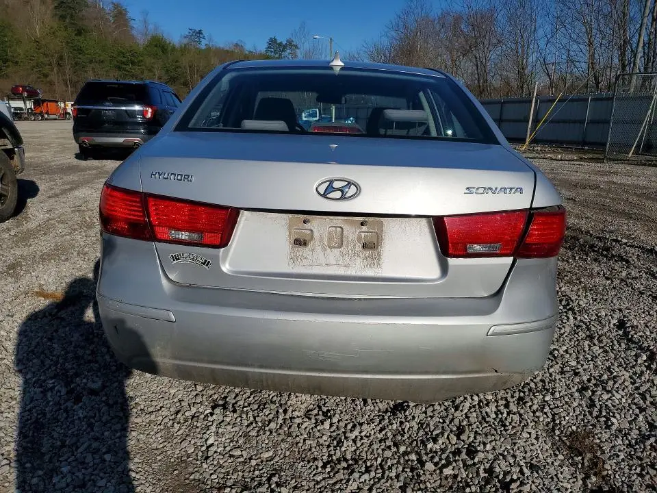 2010 HYUNDAI SONATA GLS  