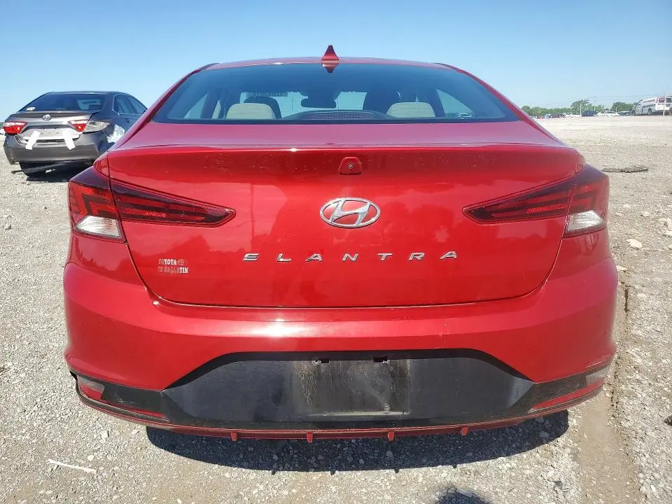 2019 HYUNDAI ELANTRA SEL  