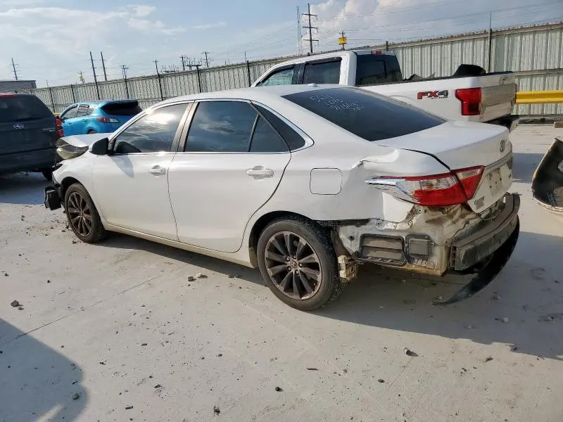 2015 TOYOTA CAMRY LE  
