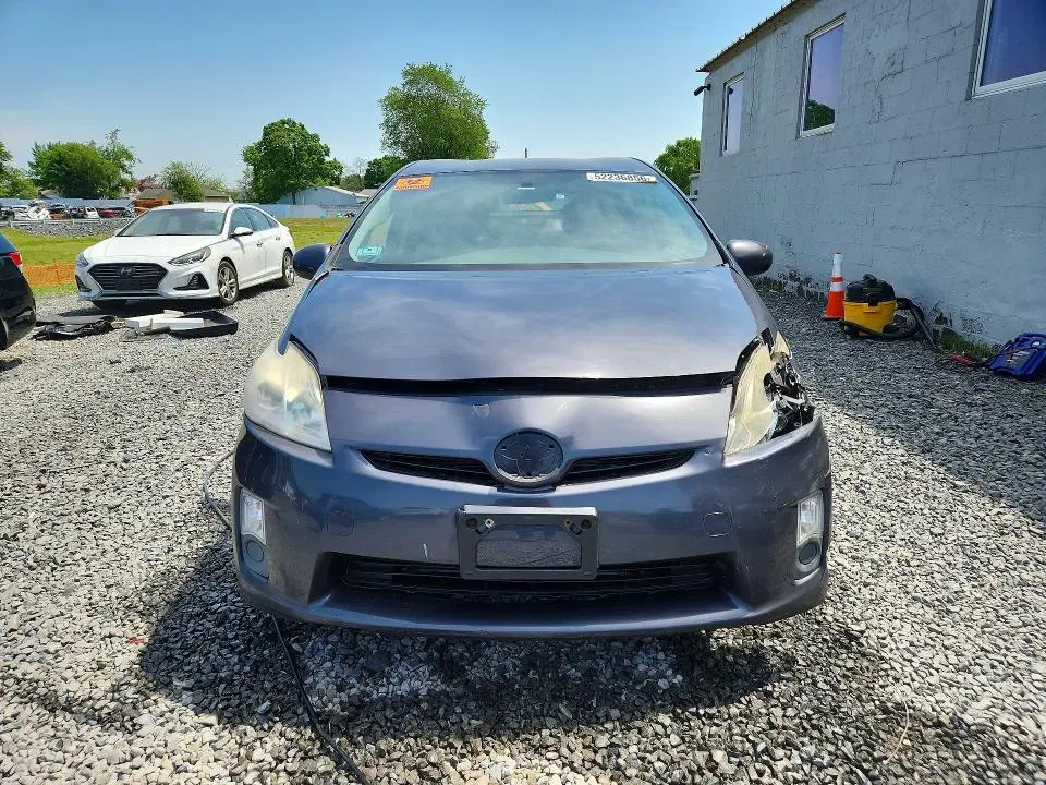2011 TOYOTA PRIUS TWO  