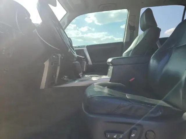 2011 TOYOTA 4RUNNER SR5  