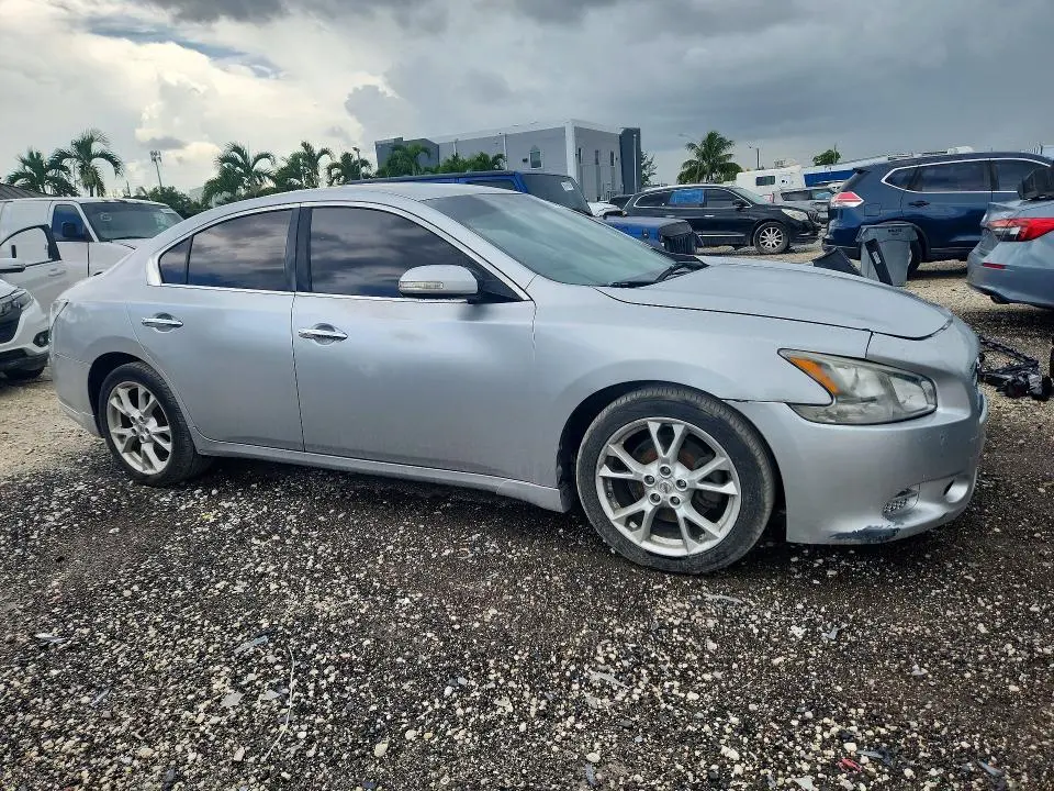 2014 NISSAN MAXIMA 3.5 S  