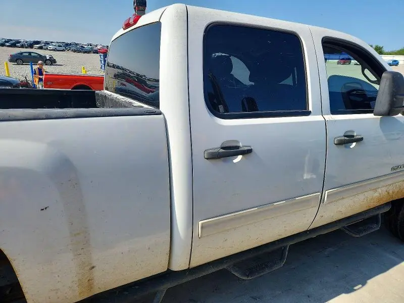 2013 CHEVROLET SILVERADO K2500 HEAVY DUTY LT  