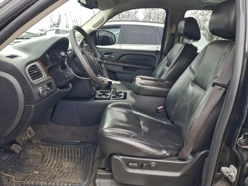 2010 GMC YUKON   