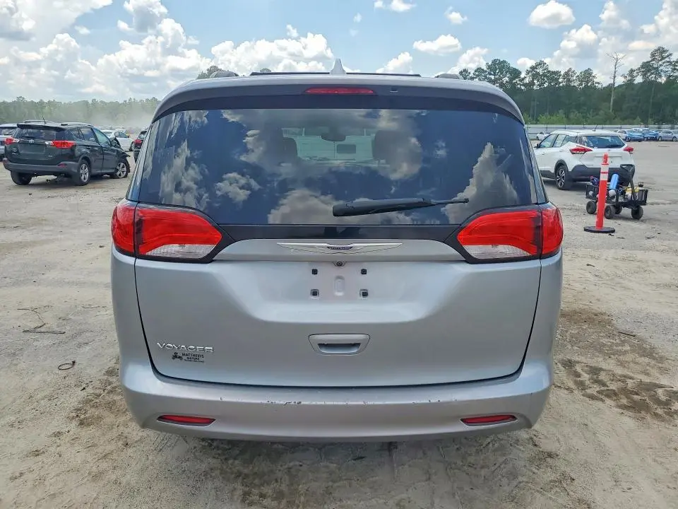 2020 CHRYSLER VOYAGER LXI  