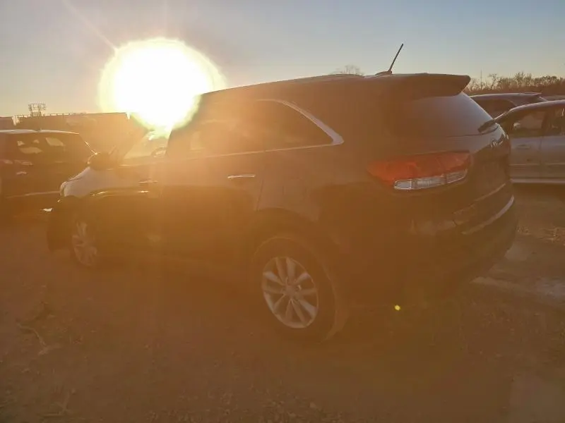 2016 KIA SORENTO LX  