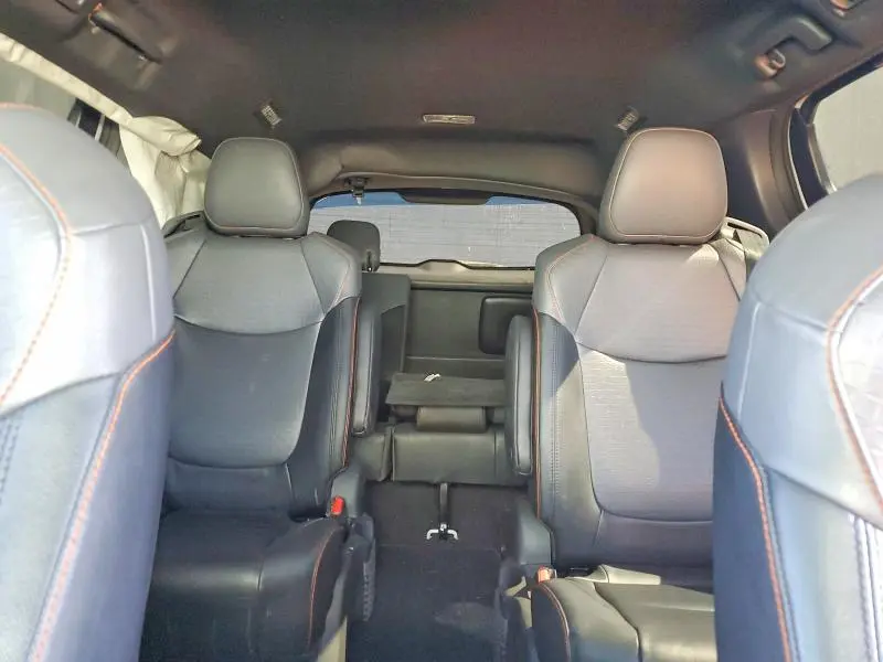 2021 TOYOTA SIENNA XSE  