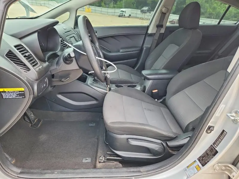 2015 KIA FORTE LX  