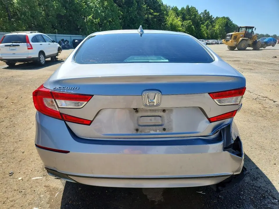 2021 HONDA ACCORD LX  