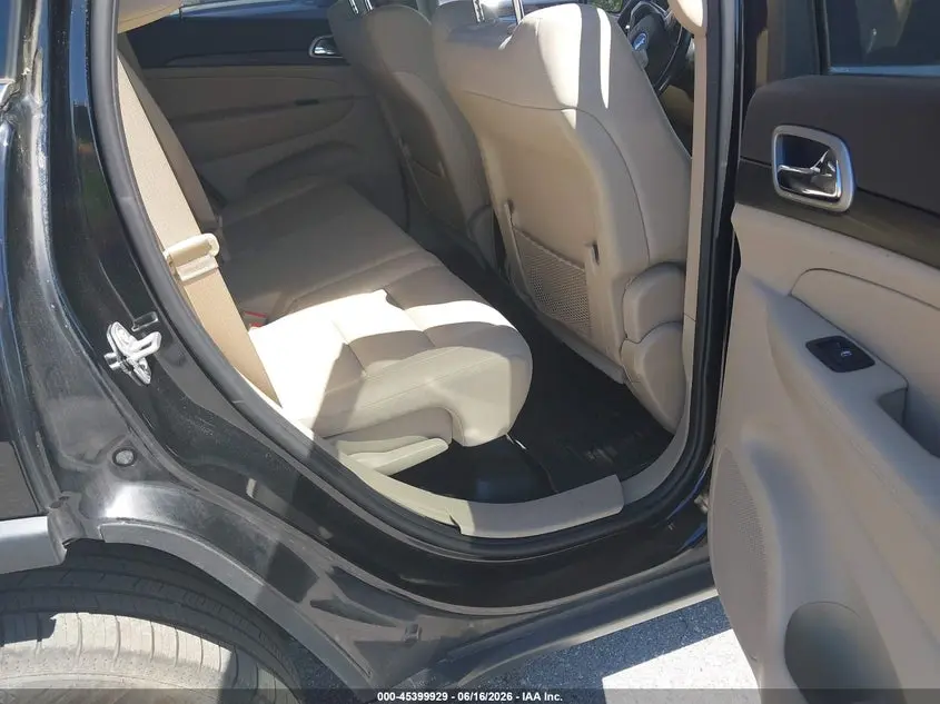 2019 JEEP GRAND CHEROKEE LAREDO E 4X4